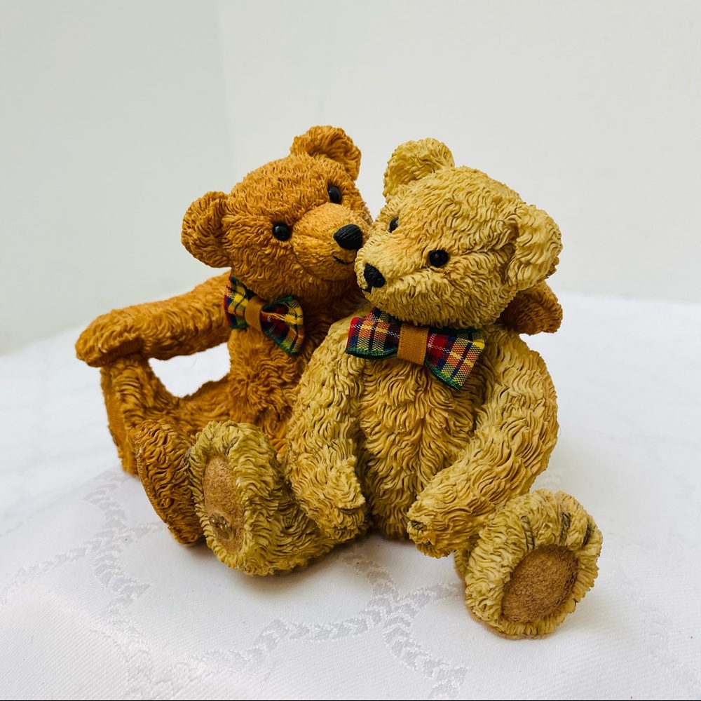 Goebel Bears Paw Prints 1995 Owen &Olive Beau Bears Hand Painted Teddy Resin